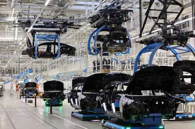 Image for German economy unexpectedly grows, dodging recession; inflation up