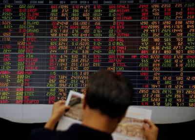 Image for Stocks rally stalls, eyes Powell testimony for rate clues