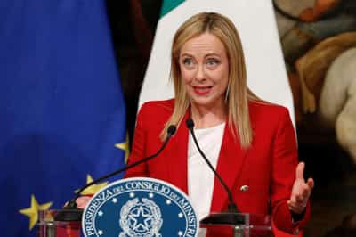 Image for EU seeks clarification on Italy post-COVID plan, freezes 19 billion euros