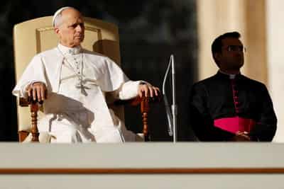 Image for Pope tells Italian spies not to smear politicians or journalists