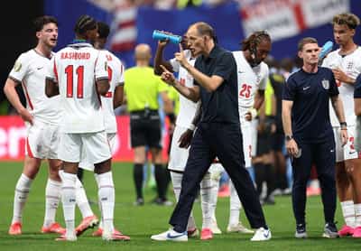 Image for Soccer-England unconcerned by altitude, atmosphere ahead of Mexico World Cup tie