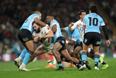 Image for Rugby-England finish strong again to overwhelm Fiji 38-18