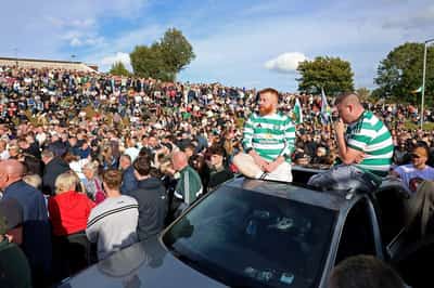 Image for Britain's Northern Ireland minister says blocked parade cannot go ahead