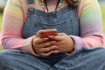 Image for Australia social media ban hits 4.7 million teen accounts in first month