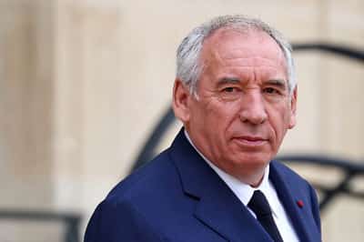 Image for Explainer-French PM aims to soften opposition to his budget to avert new crisis