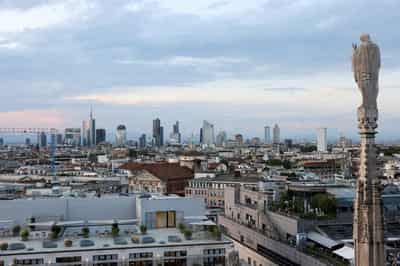 Image for Italian court frees real estate magnate arrested in Milan property probe
