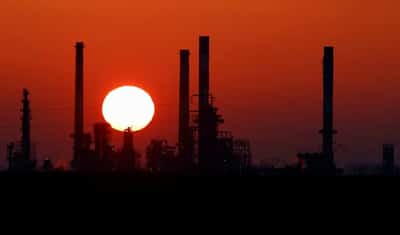 Image for Oil falls as US jobs data dents hope for near-term rate cuts