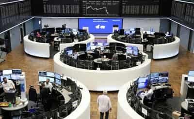 Image for European shares slip with U.S. inflation data in focus