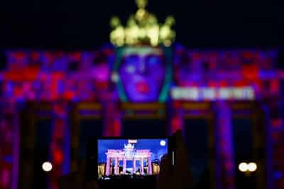 Image for EU agrees on new rules for online fraud protection