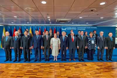Image for ASEAN top diplomats meet, voice 'serious concern' over Middle East hostilities