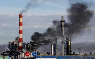 Image for Explainer-Why is there a worldwide oil-refining crunch?