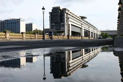 Image for France cuts rate on popular Livret A savings accounts