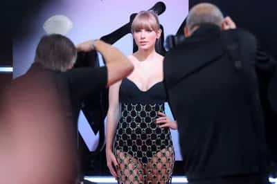 Image for Taylor Swift wins most prizes at MTV Europe Music Awards