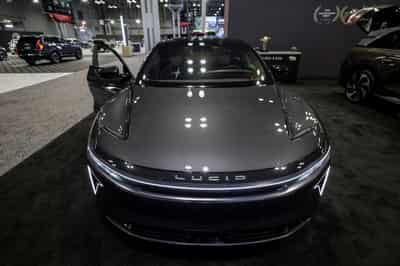 Image for Lucid rejects take-private, bankruptcy report after shares plunge