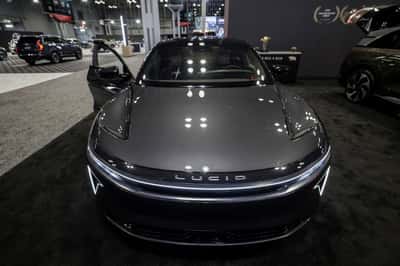 Image for Lucid rejects take-private, bankruptcy report after shares plunge