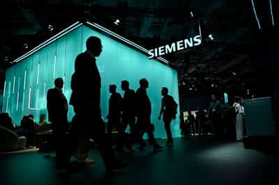 Image for Siemens to buy Italy's Mer Mec in 1 billion euro deal, source says