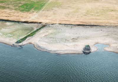 Image for German economy hampered by depleted rivers, Bundesbank says