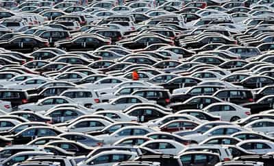 Image for German business activity ends year in contraction territory, PMI shows