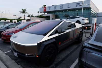 Image for Tesla revenue misses estimates as demand weakens