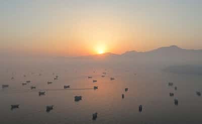 Image for Hormuz traffic slows as uncertainty over waterway persists