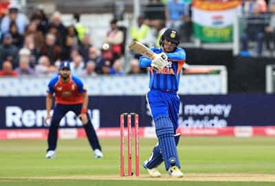 Image for Cricket-England-India T20 abandoned because of rain