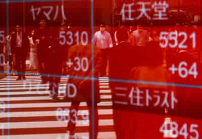 Image for Markets edgy as US debt ceiling talks near crunch time