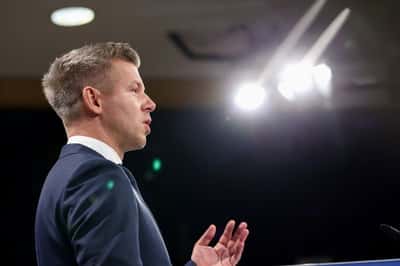 Image for Hungary's Magyar threatens legal action if president refuses to resign