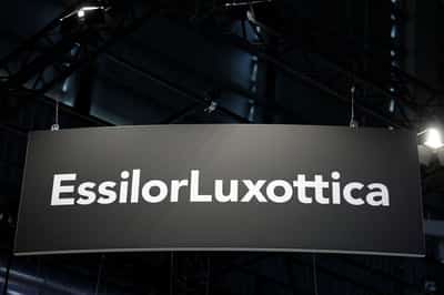 Image for French workers at EssilorLuxottica stage strike for better pay