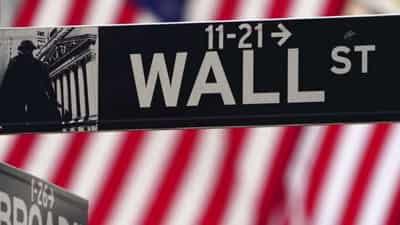 Image for Stocks fall as tech shares weigh; gold rises to more than 3-month high