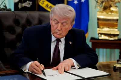 Image for Trump says U.S. strongly considering NATO exit, Telegraph newspaper says