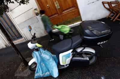 Image for Italy fines Rome e-scooter firms Bird, Dott and Lime €2.7 million