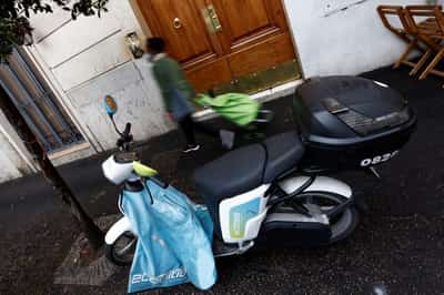 Image for Italy fines Rome e-scooter firms Bird, Dott and Lime €2.7 million