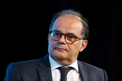 Image for France can't count on ECB to fix debt woes, central bank chief says