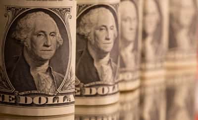 Image for US dollar gains vs major currencies as Russia-Ukraine peace talks stall