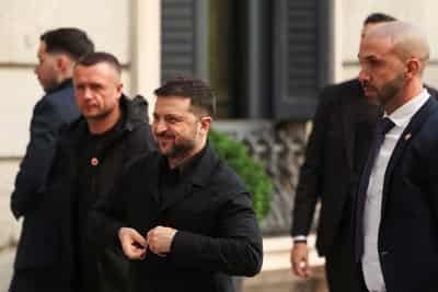 Image for Spain rolls out $946 million Ukraine aid package during Zelenskiy visit
