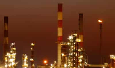 Image for Oil heads for weekly loss as recession fears trump tight supply