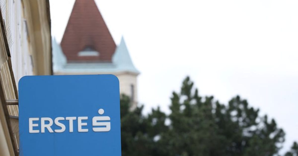 Erste Bank plans offer to raise stake in Erste Bank Polska by up to 26% 