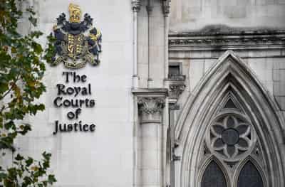 Image for UK court temporarily blocks removal of asylum seeker under UK-France returns deal