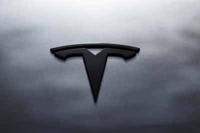 Image for Tesla weighs sale of China business to pave way for potential SpaceX merger, WSJ reports