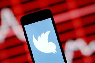 Image for Einhorn’s Greenlight takes stake in Twitter – letter