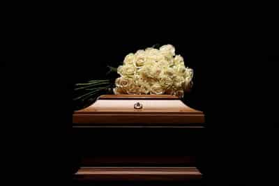 Image for Thousands bid silent farewell to Giorgio Armani in Milan