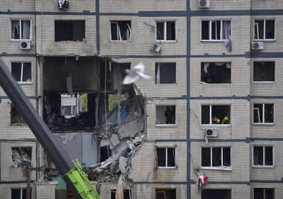 Image for Russian attacks target nuclear substations, kill seven, Ukraine says