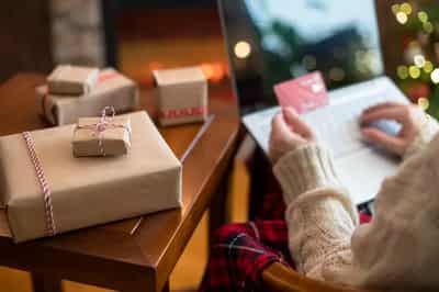Image for Earned Wage Access And Instant Payments Can Help Provide Extra Cheer This Holiday Season
