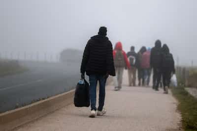 Image for UK threatens jail for people smugglers who advertise on social media