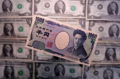 Image for Morning Bid: Dazed yen hogs limelight before Fed