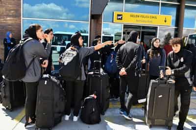 Image for Iranian women's soccer team arrive back in Iran after some withdrew asylum claim