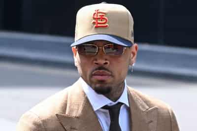 Image for US singer Chris Brown pleads guilty to affray over London nightclub incident