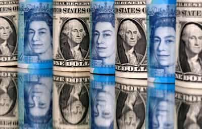 Image for Dollar falls as risk appetite increases, kiwi ruffled by RBNZ