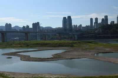 Image for Yangtze tributary runs dry as China faces another month of drought