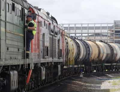 Image for Explainer-Why the EU may find it tough to squeeze out Russian oil